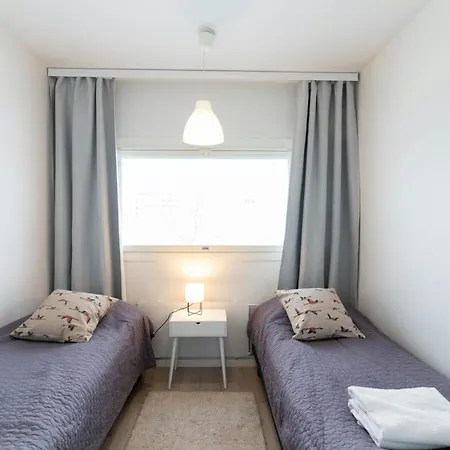 Cozy 3 Bedroom For 8