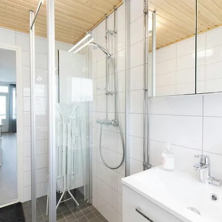 Cozy 3 Bedroom For 8 Helsinki