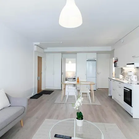 Cozy 3 Bedroom For 8 * Helsinki